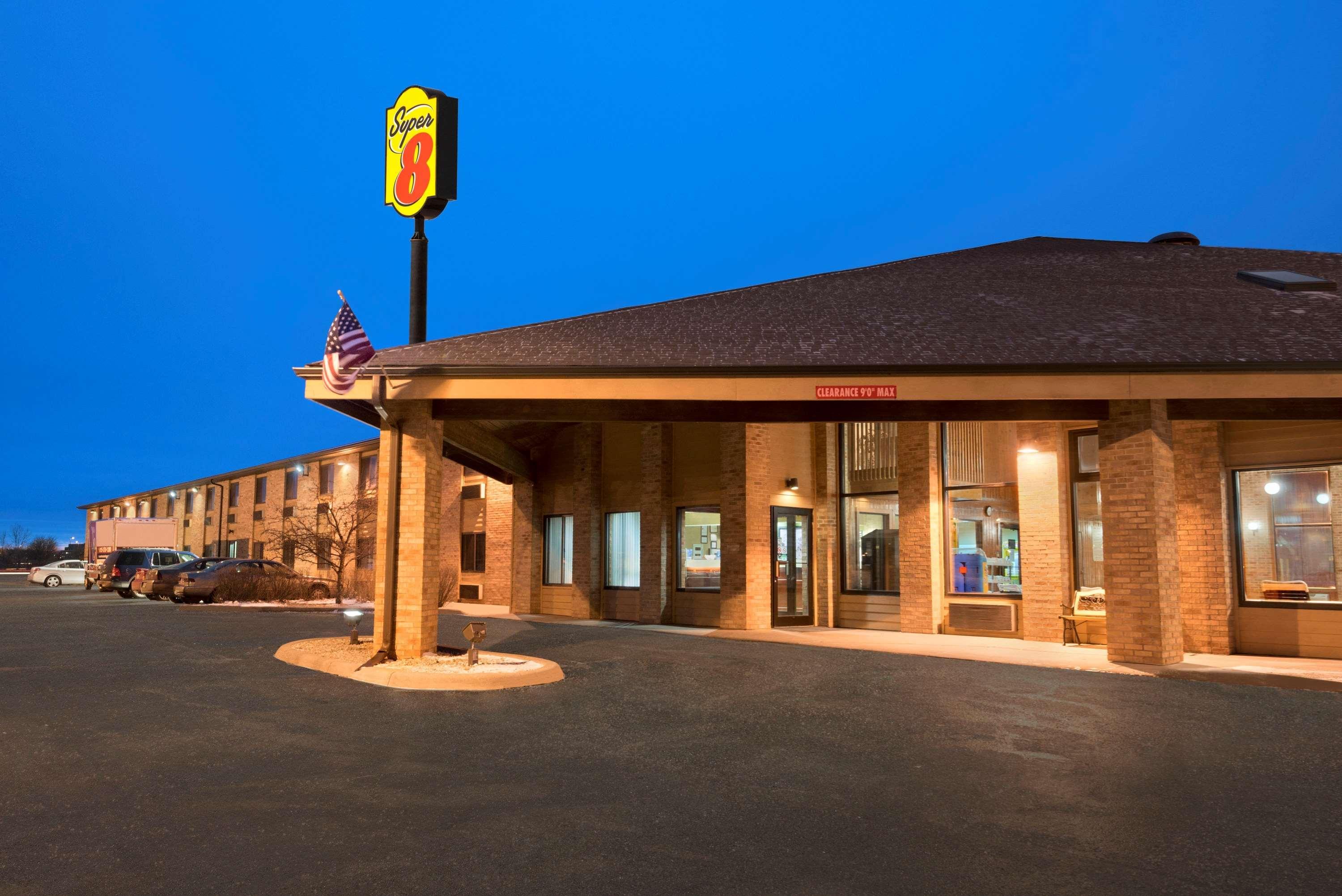 Super 8 By Wyndham Green Bay I-43 Bus. Park Ngoại thất bức ảnh